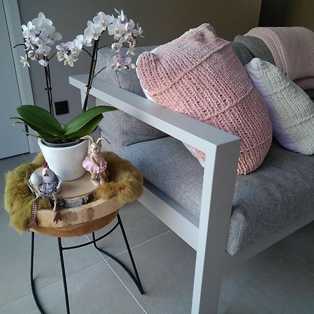 Vakantiewoning Mierzicht Met Prive Wellness Haspengouw Boekhout Exterior foto